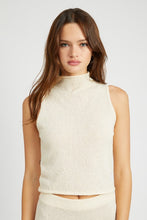 SLEEVELESS TURTLE NECK KNIT TOP