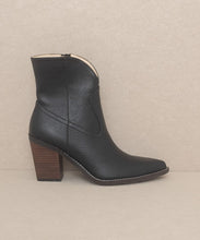 OASIS SOCIETY Harmony - Two Panel Western Booties