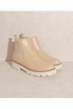 GIANNA-Chunky Sole Chelsea Boot