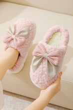 Camel Contrast Bowknot Applique Plush Winter Slippers (Colors May Differ by Batch)