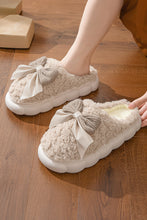Camel Contrast Bowknot Applique Plush Winter Slippers (Colors May Differ by Batch)