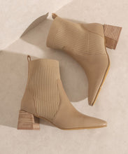 OASIS SOCIETY Geraldine   Sock Bootie