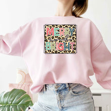 LEOPARD BRIGHT CHRISTMAS GRAPHIC SWEATSHIRT