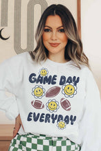 GAME DAY EVERYDAY GRAPHIC SWEATSHIRT