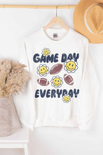 GAME DAY EVERYDAY GRAPHIC SWEATSHIRT