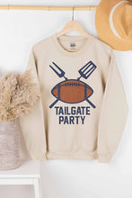 TAILGATE PARTY GRAPHIC SWEATSHIRT