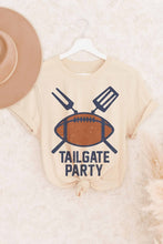 TAILGATE PARTY GRAPHIC TEE