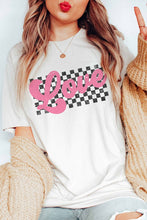 RETRO LOVE CHECKER GRAPHIC TEE