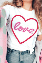 LOVE HEART GRAPHIC TEE